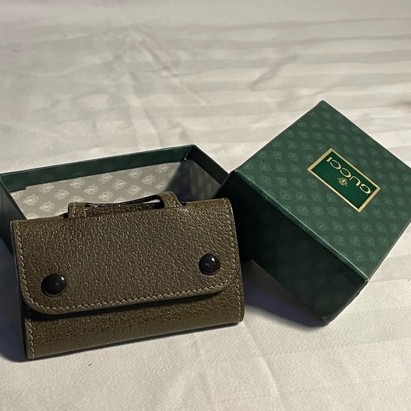 Gucci sewing kit - Picture 3 of 7